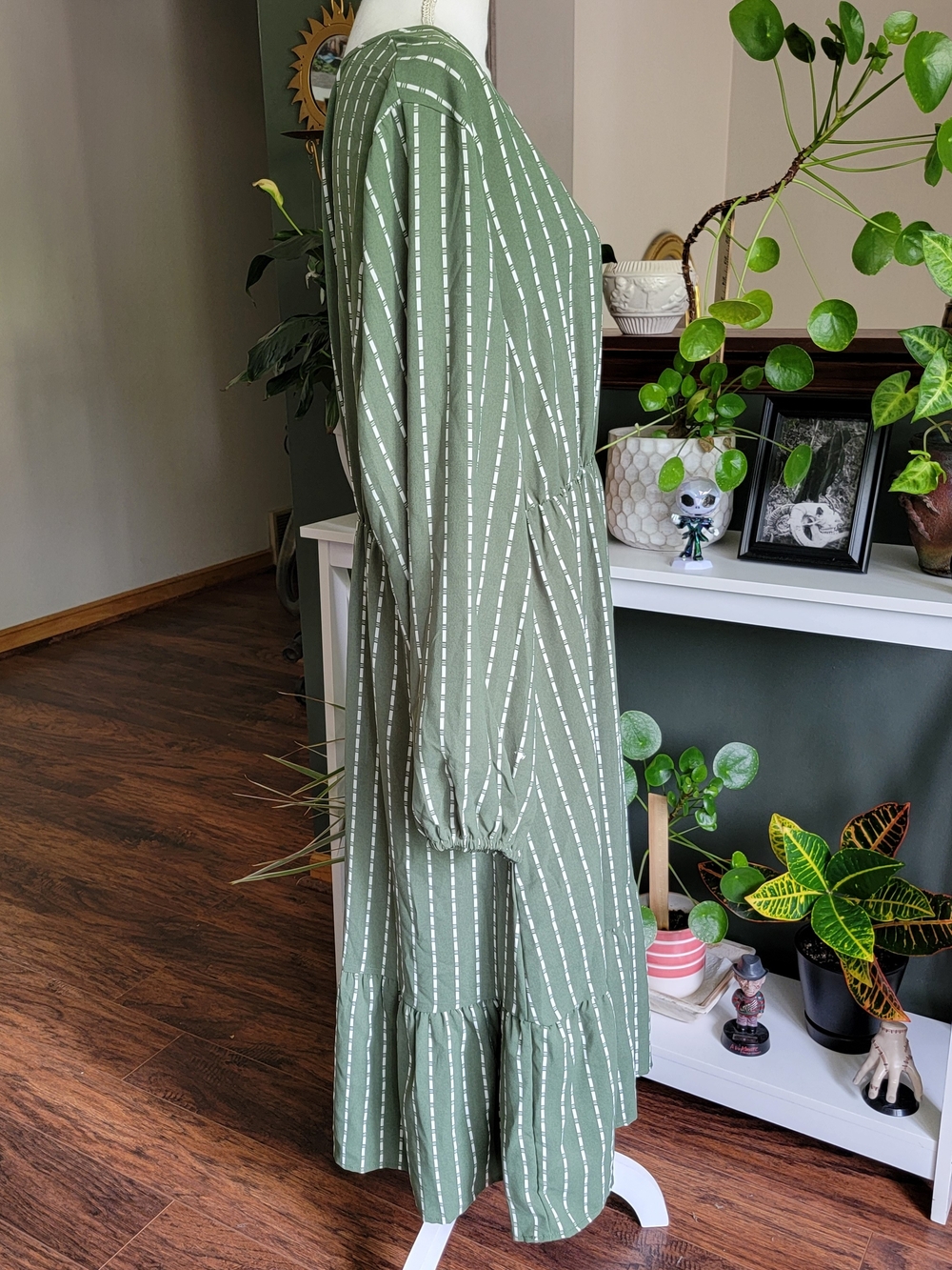 Women's Green Striped V-Neck Midi Dress - Picture 8 of 11
